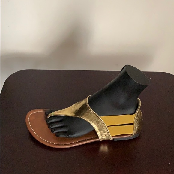 Sandals - Picture 1 of 5